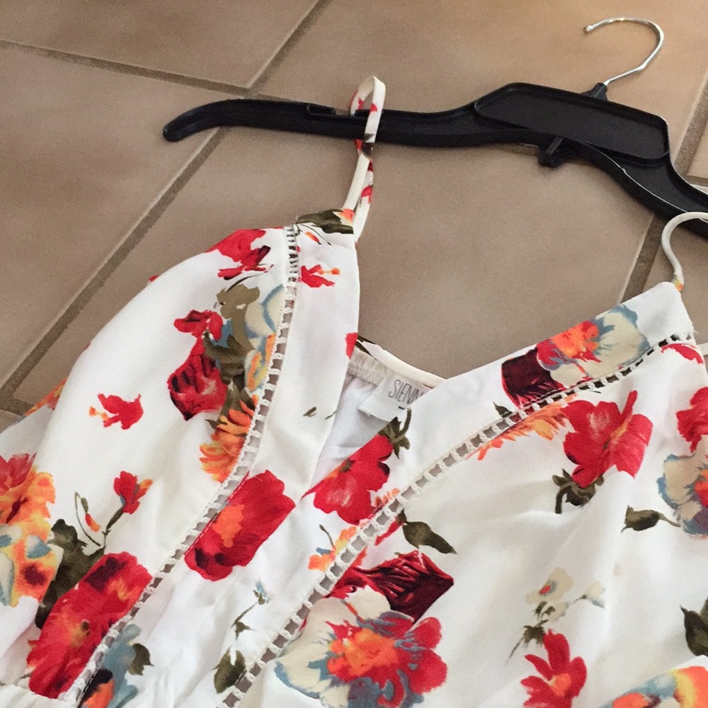Romper - Picture 3 of 3